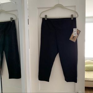 NWT Lyssé cropped leggings